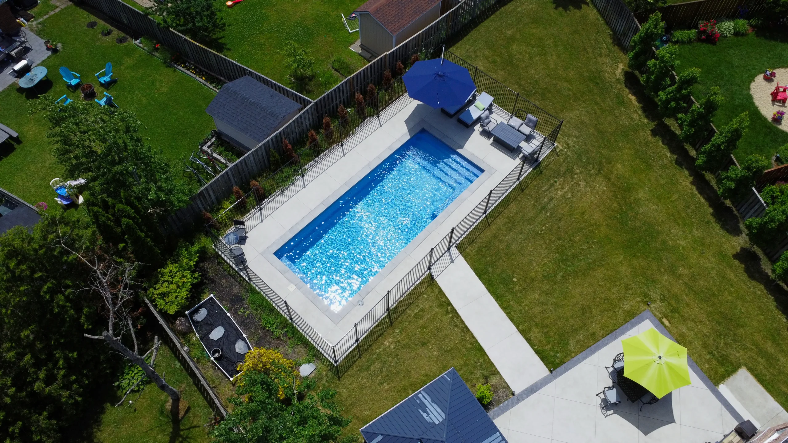 Vinyl Over Concrete/Steel Pools