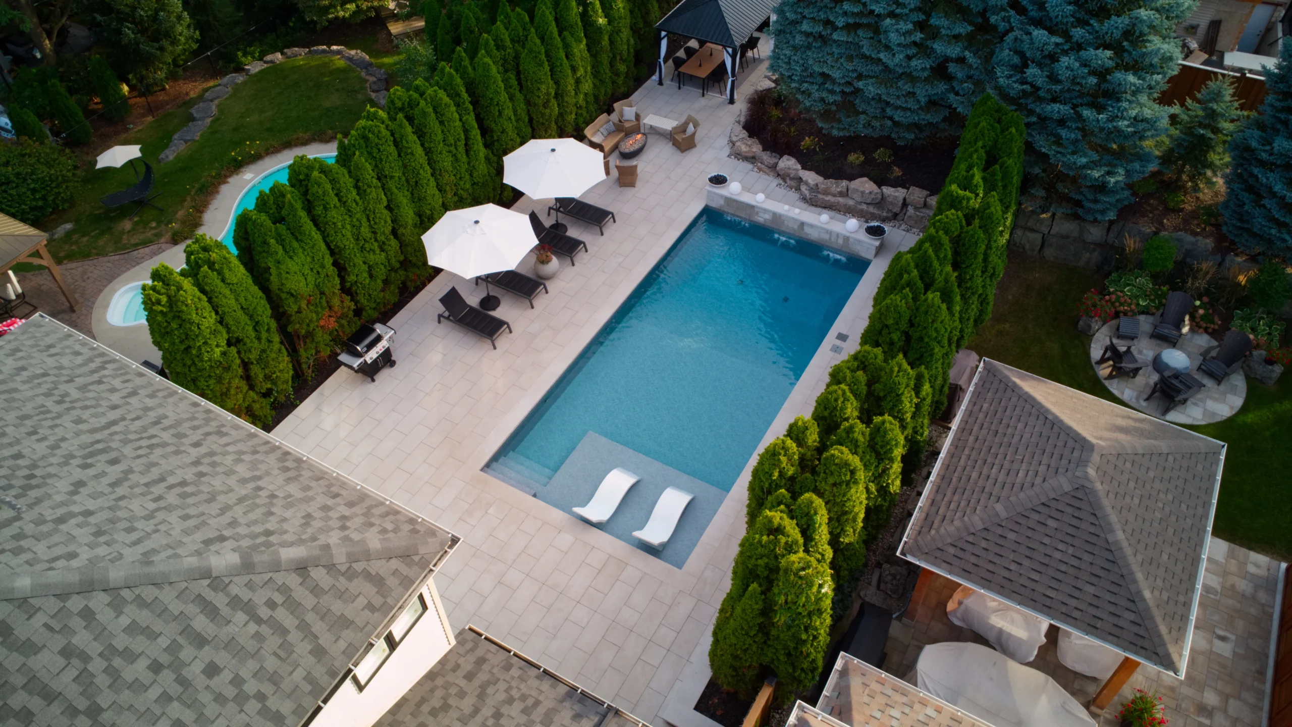 Vinyl Over Concrete/Steel Pools