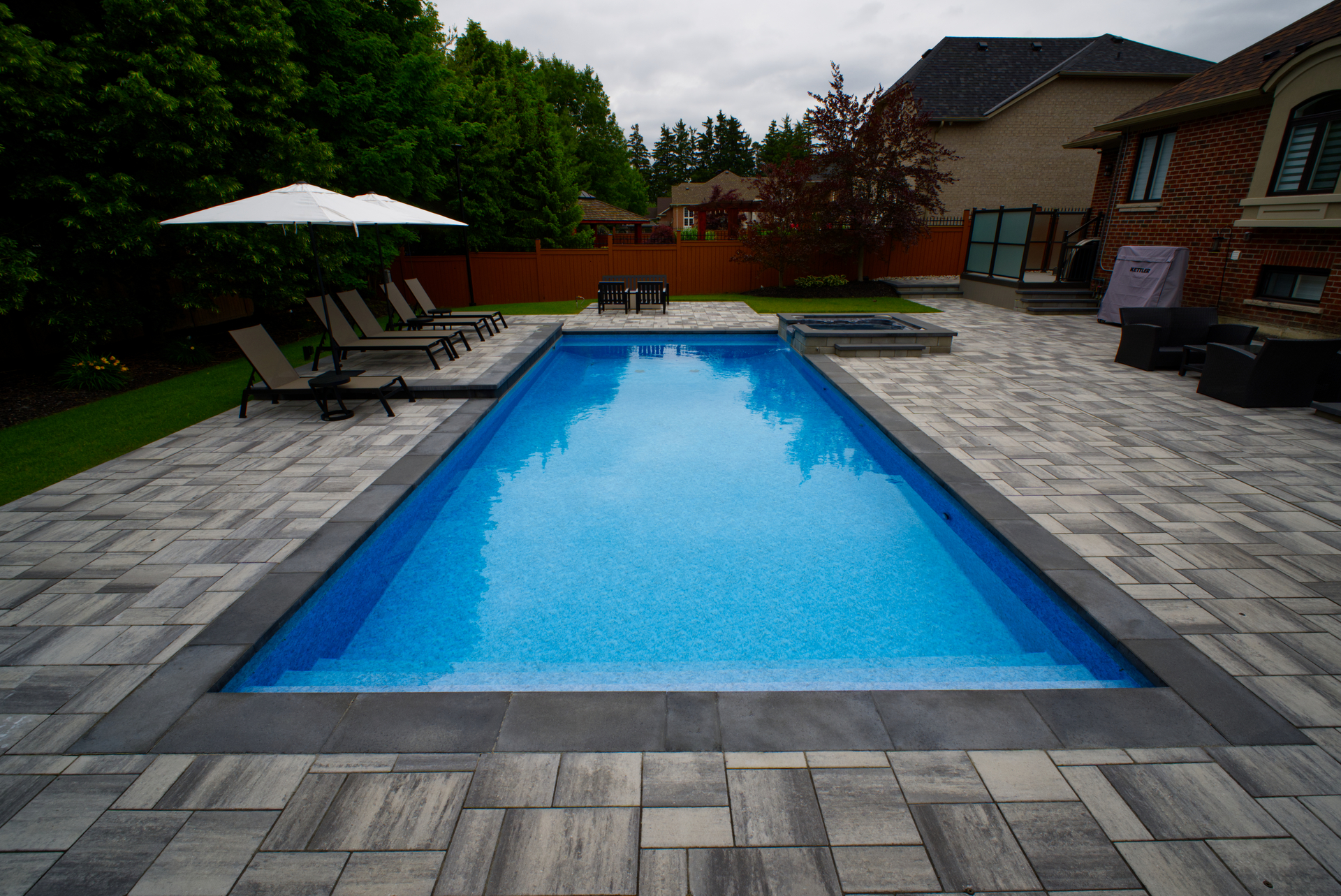 Vinyl Over Concrete/Steel Pools
