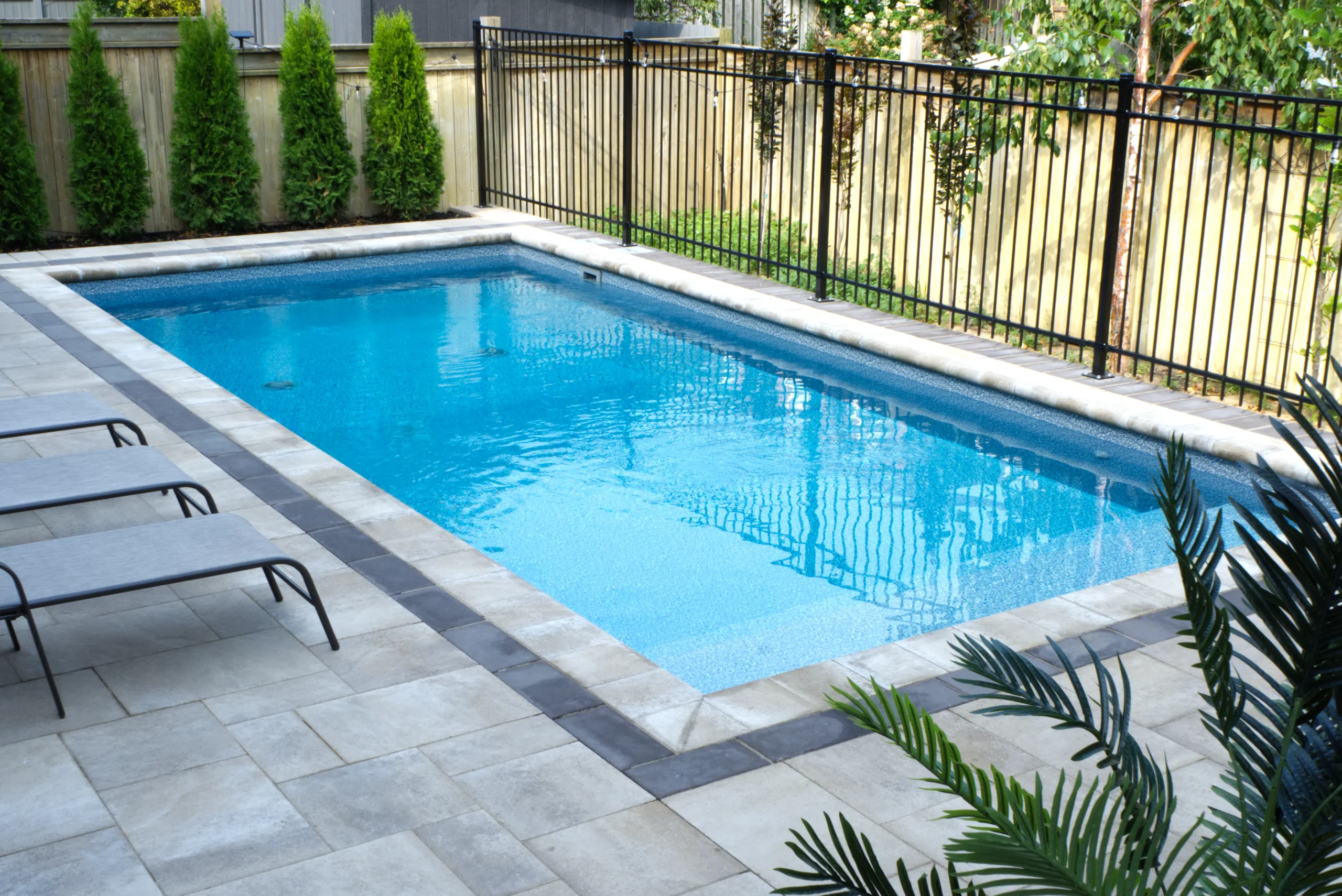 Vinyl Over Concrete/Steel Pools