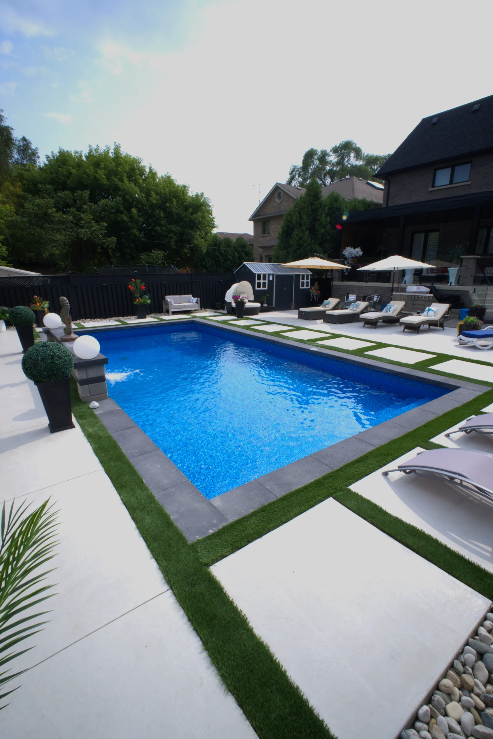 Vinyl Over Concrete/Steel Pools